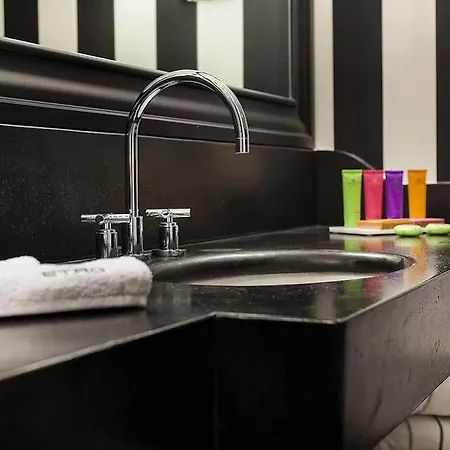 Ξενοδοχείο Pepoli9 Design In Ρώμη